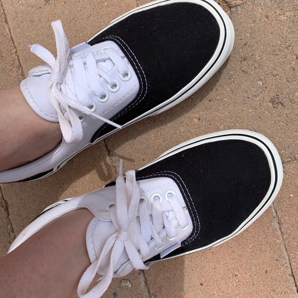 Vans Black and White